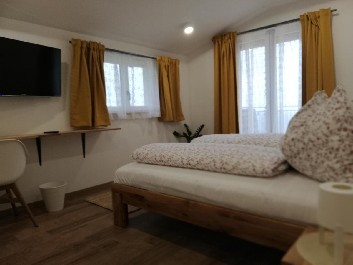 Gaestezimmer Klopfer Sankt Johann im Saggautal Exterior foto